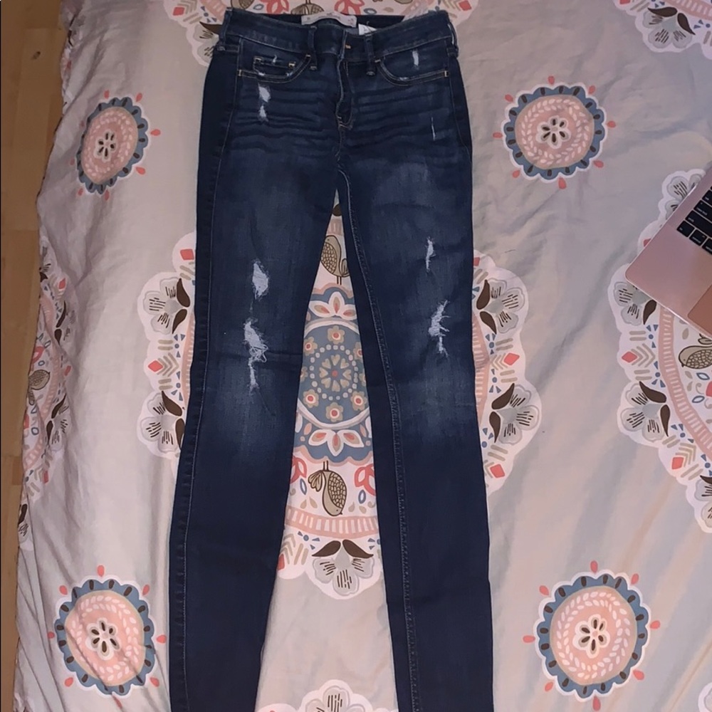 Hollister jeans